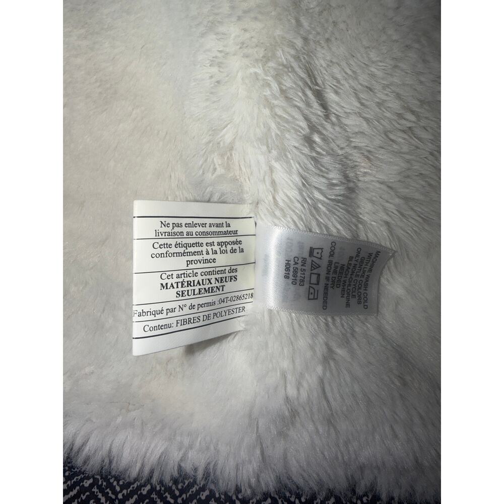 Maurice’s women’s quilted vest herringbone pattern with furry lined - Picture 7 of 10